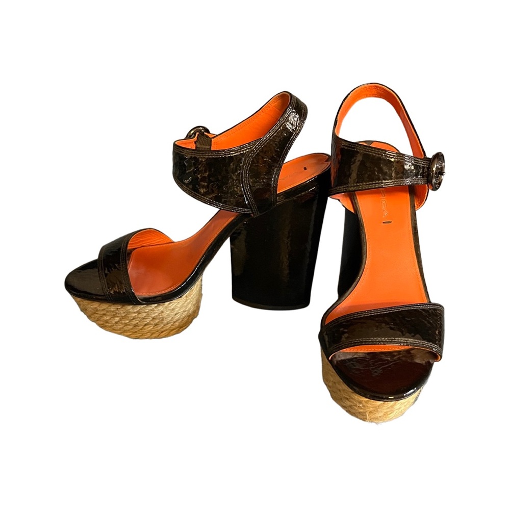 Never worn Via Spiga Patent leather and Jute Platforms.